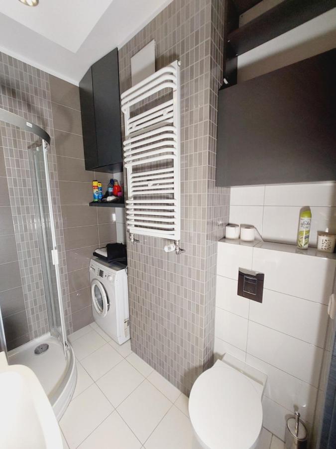Central Apartments Garnizon 928 & Parking 格但斯克 外观 照片