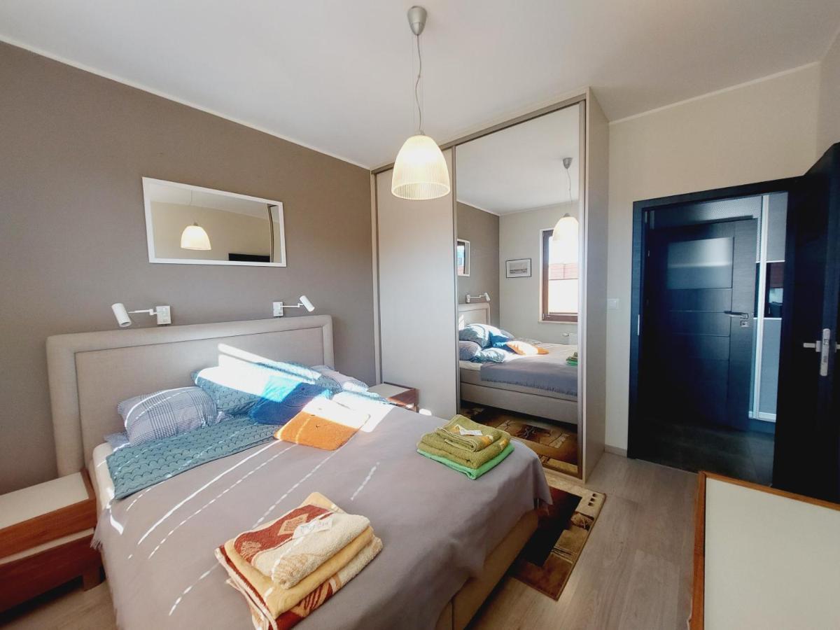 Central Apartments Garnizon 928 & Parking 格但斯克 外观 照片